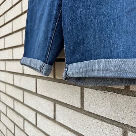 Levi’s Classic Bermuda Shorts Stretch - Picture 3 of 9